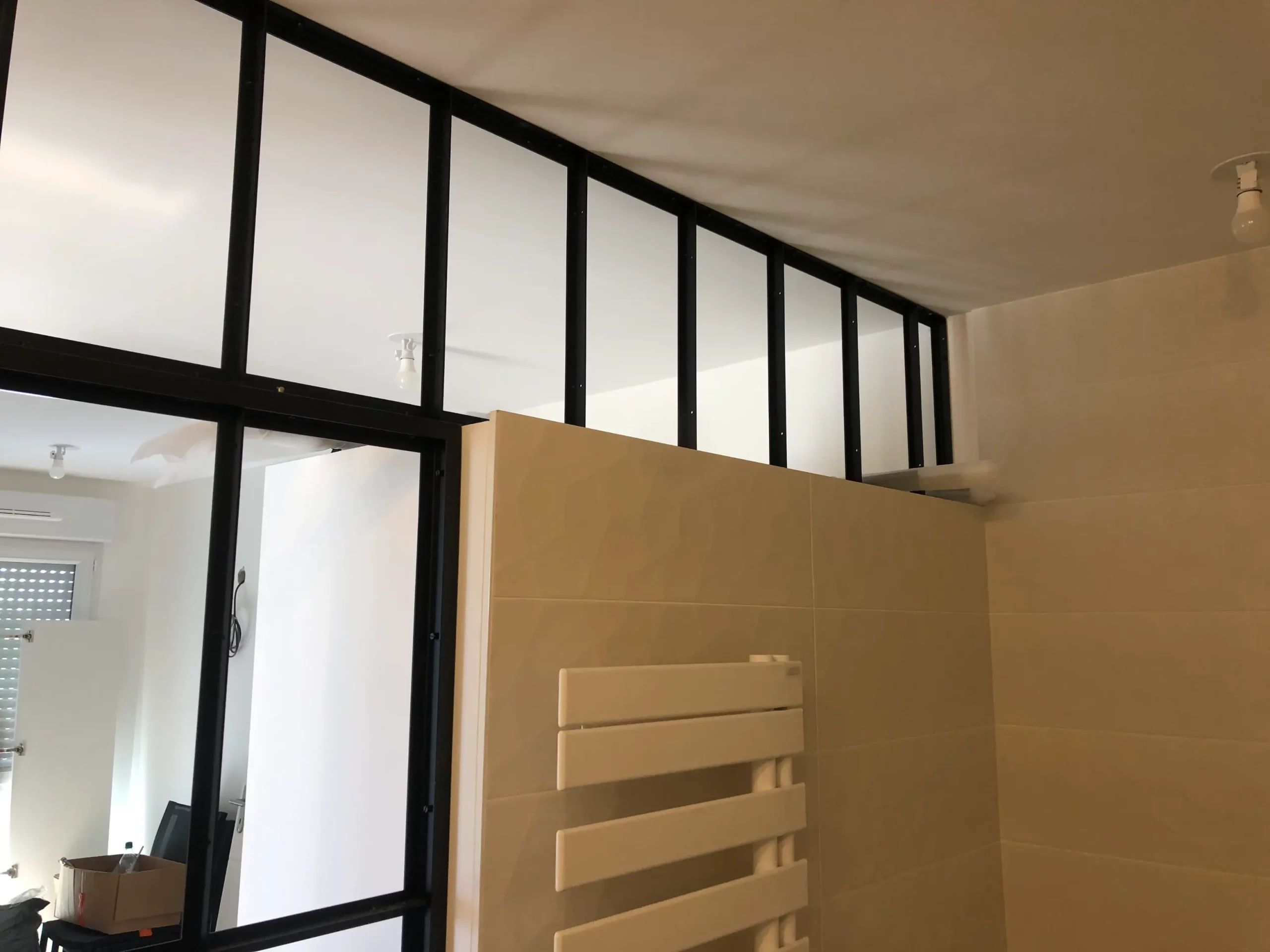 verrière salle de bain avec porte ouvrante 1